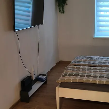 Large With Parking Appartement
