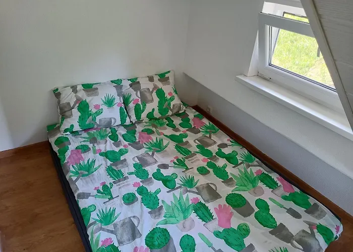 Large With Parking *