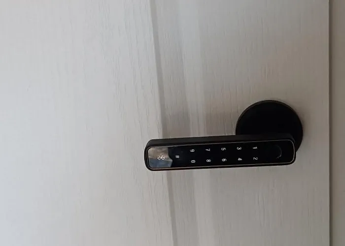 Apartment Large With Parking *